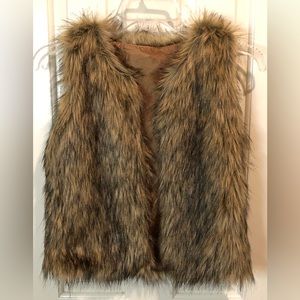 Girls Faux Fur Vest NWT